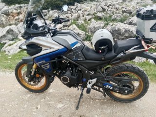 Voge 525 DSX Azul y Blanco