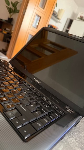 Portátil Toshiba Negro para Piezas o reparaciones