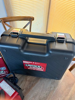 Soldadora Lincoln Electric S211 Pack MMA TIG