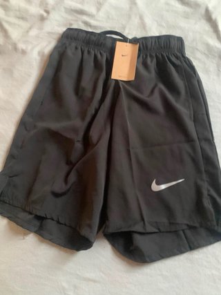 Conjunto Nike Miler Camiseta y Pantalón Corto