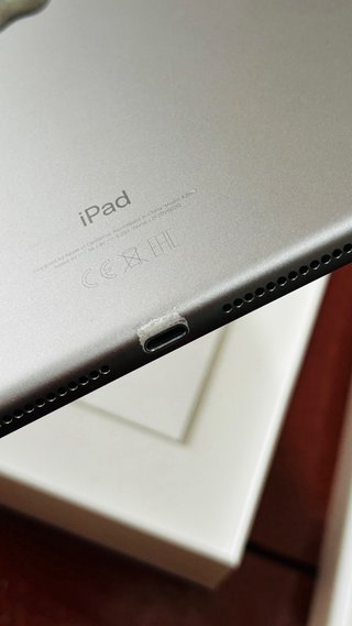 LEGGERE BENE. Apple iPad 9