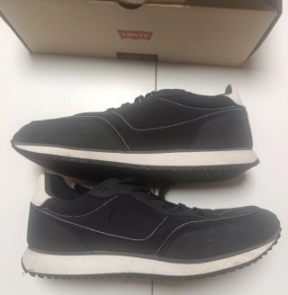 Zapatillas Levi's Stag Negras y Blancas