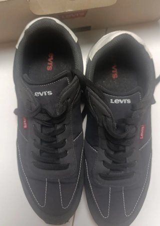 Zapatillas Levi's Stag Negras y Blancas