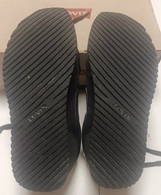 Zapatillas Levi's Stag Negras y Blancas