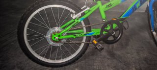 Bicicleta BMX 20 niño verde y azul