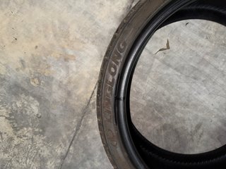 Neumático 265/30R20