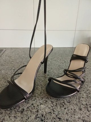 Sandalias de tacón negras