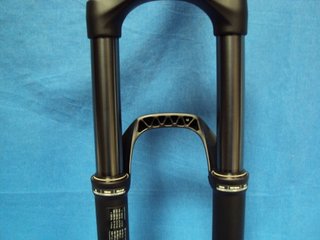 NUEVO Horquilla ROCKSHOX RECON Air 27.5 150 15x110