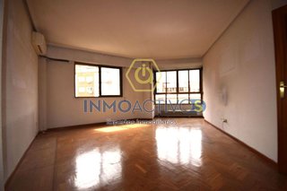 Piso en venta en Bellas Vistas en Madrid