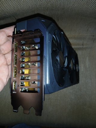 RTX 5080 16GB GDDR7 Gráfica Gigabyte