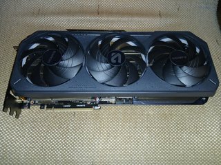 RTX 5080 16GB GDDR7 Gráfica Gigabyte