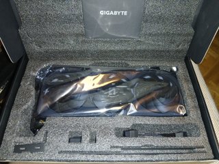 RTX 5080 16GB GDDR7 Gráfica Gigabyte