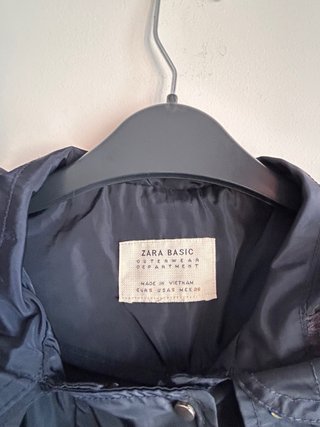 Chubasquero Zara Ligero Talla S