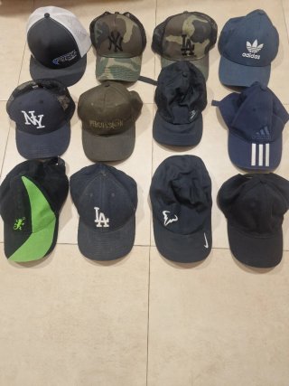 Lote de Gorras Variadas