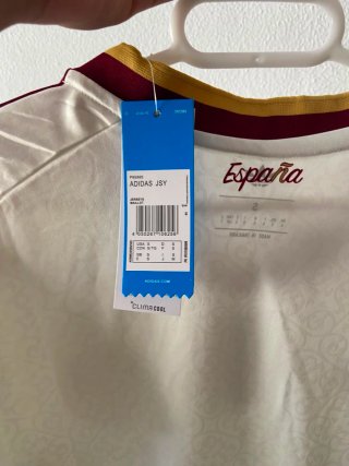 Camiseta Adidas Talla S Blanca y Dorada