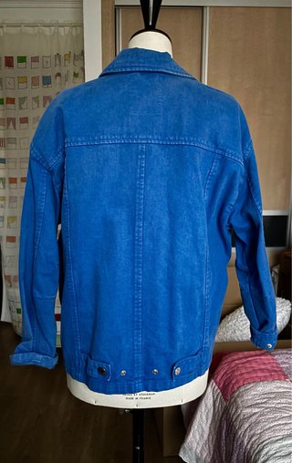 Cazadora vaquera azul klein. S oversize de Pull&b