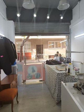 Local comercial en venta en Santa Eulàlia en Hospitalet de Llobregat, L´