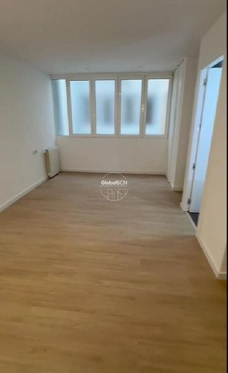 Local comercial en venta en Santa Eulàlia en Hospitalet de Llobregat, L´