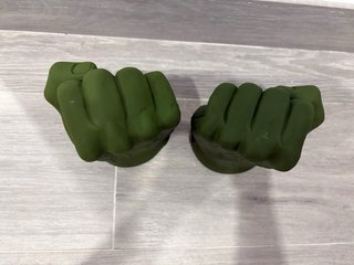 Puños Hulk Verdes (2)