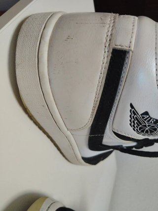 Tenis Jordan Negro/Blanco