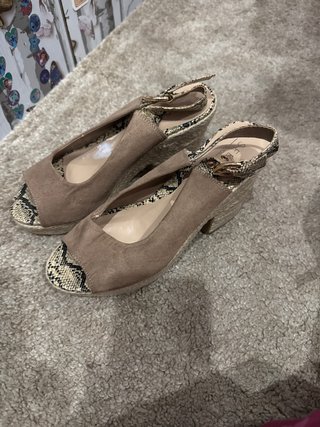 Sandalias de cuña para mujer