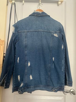Chaqueta vaquera oversize desgastada