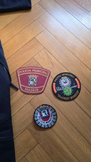 Lote de ropa antigua y otros