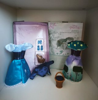 Muñeca Disney Rapunzel con 2 sets ropa princesas