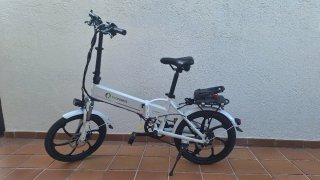 Bicicleta Eléctrica Plegable Blanca