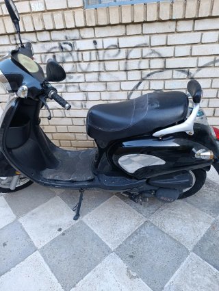 Moto Scooter Wangye 125cc Negra