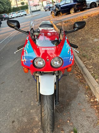 Honda VFR400 NC30