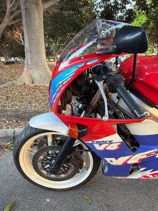 Honda VFR400 NC30