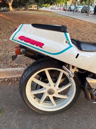Honda VFR400 NC30