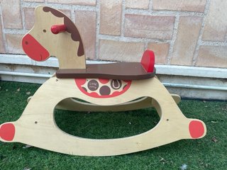 Cuadro infantil marinero y caballito de madera