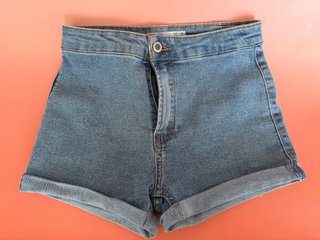 Shorts vaqueros Bershka T/34