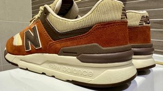 New Balance 997H Marrón Naranja
