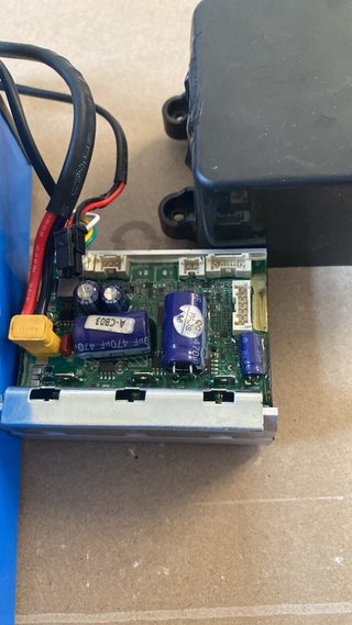 Batería 52V + Controladora xiaomi pro5