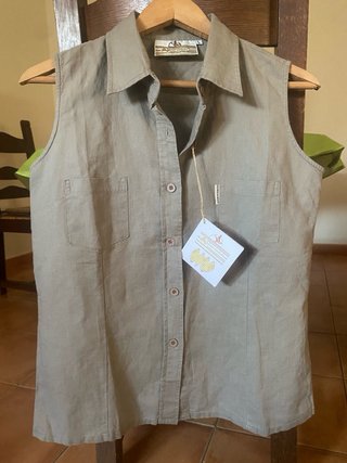 Camisa Aventura sin mangas verde caqui
