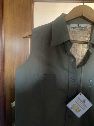 Camisa Aventura sin mangas verde caqui