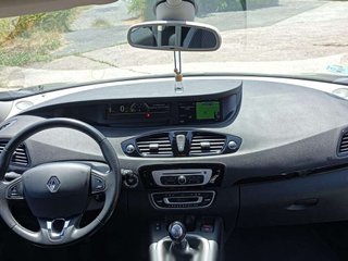 RENAULT grand scenic