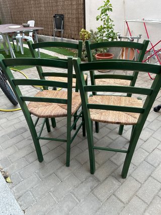 4 Sillas de Madera y Mimbre