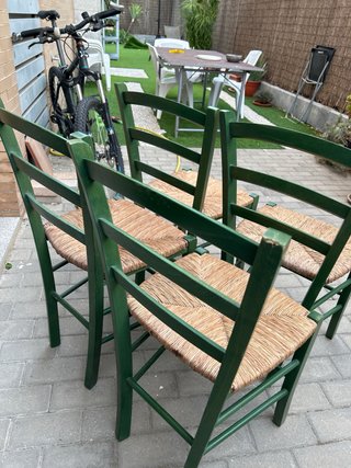 4 Sillas de Madera y Mimbre