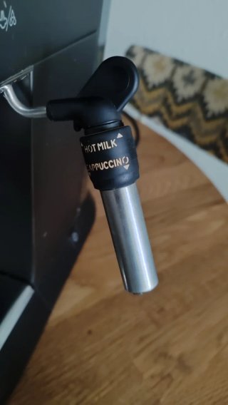Cafetera Delonghi Dedica