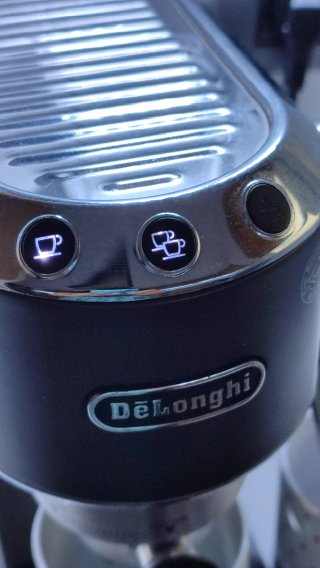 Cafetera Delonghi Dedica