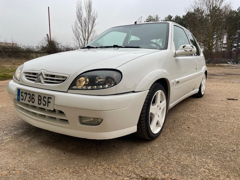 Citroen Saxo 2002 - foto 1