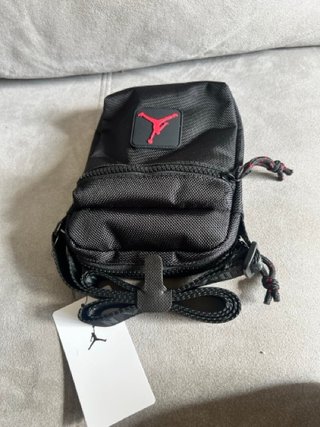 Bandolera Jordan Negra Nueva