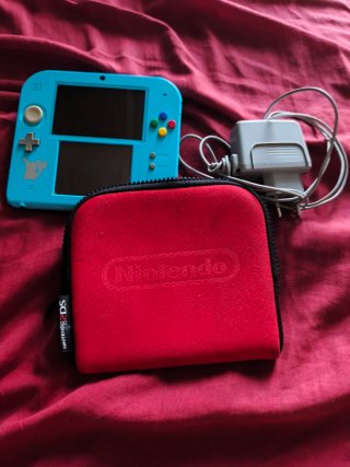 Nintendo 2DS Edición Especial Pokémon Sol/Luna