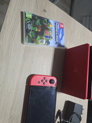 Nintendo Switch OLED Roja