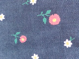 Neceser tela vaquera flores y volantes