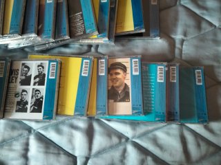 Colección 42 CD's de Elvis Presley.